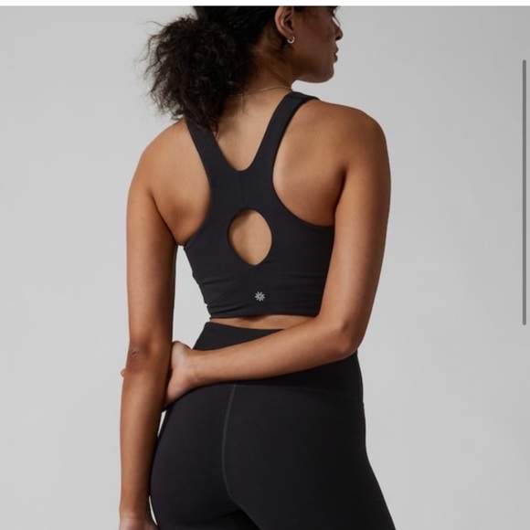 NWT-Athleta Black Conscious Cut Out Crop D-DD Size 3X - Picture 3 of 9